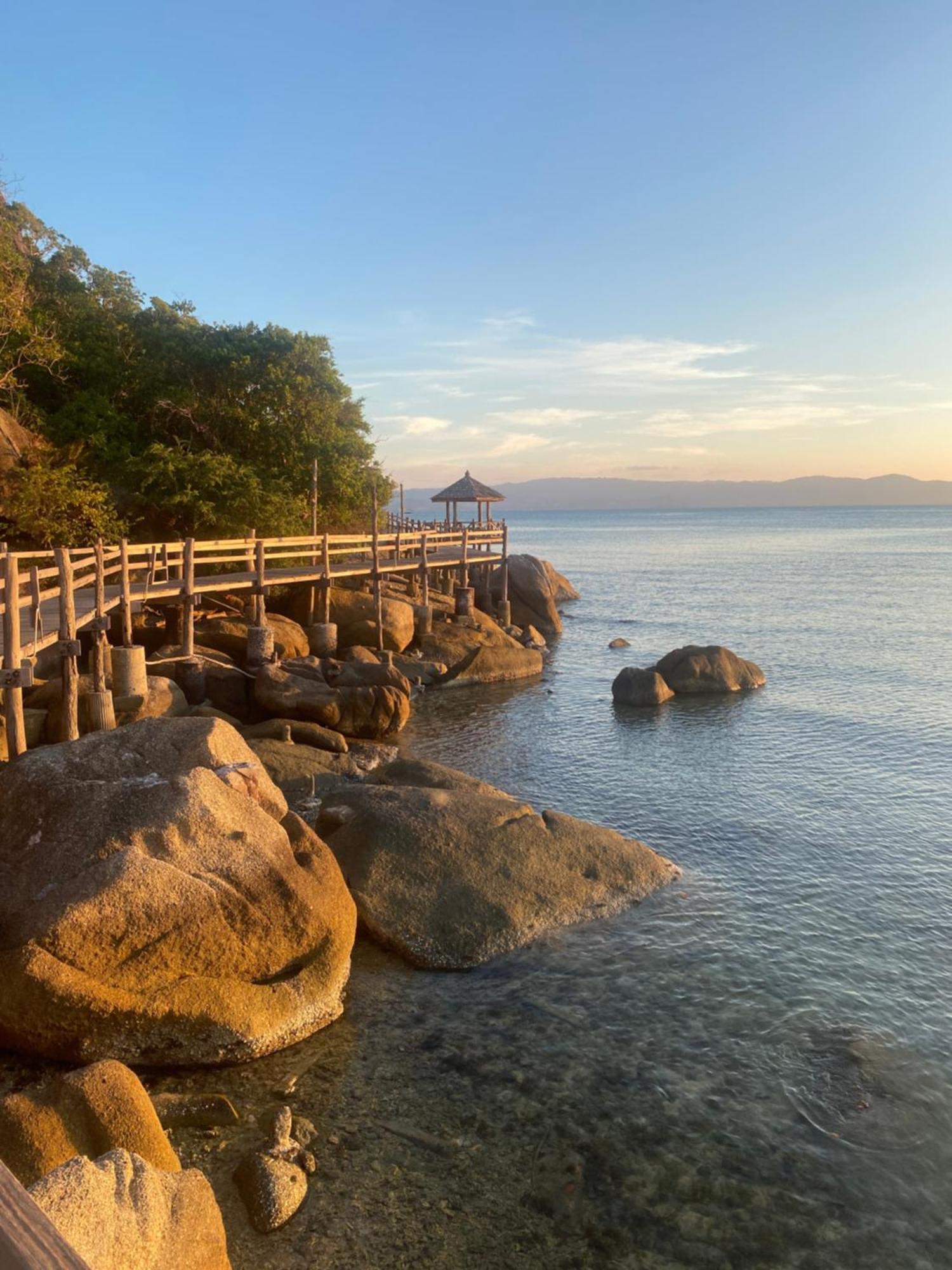 Lighthouse Bungalows Пханган Экстерьер фото