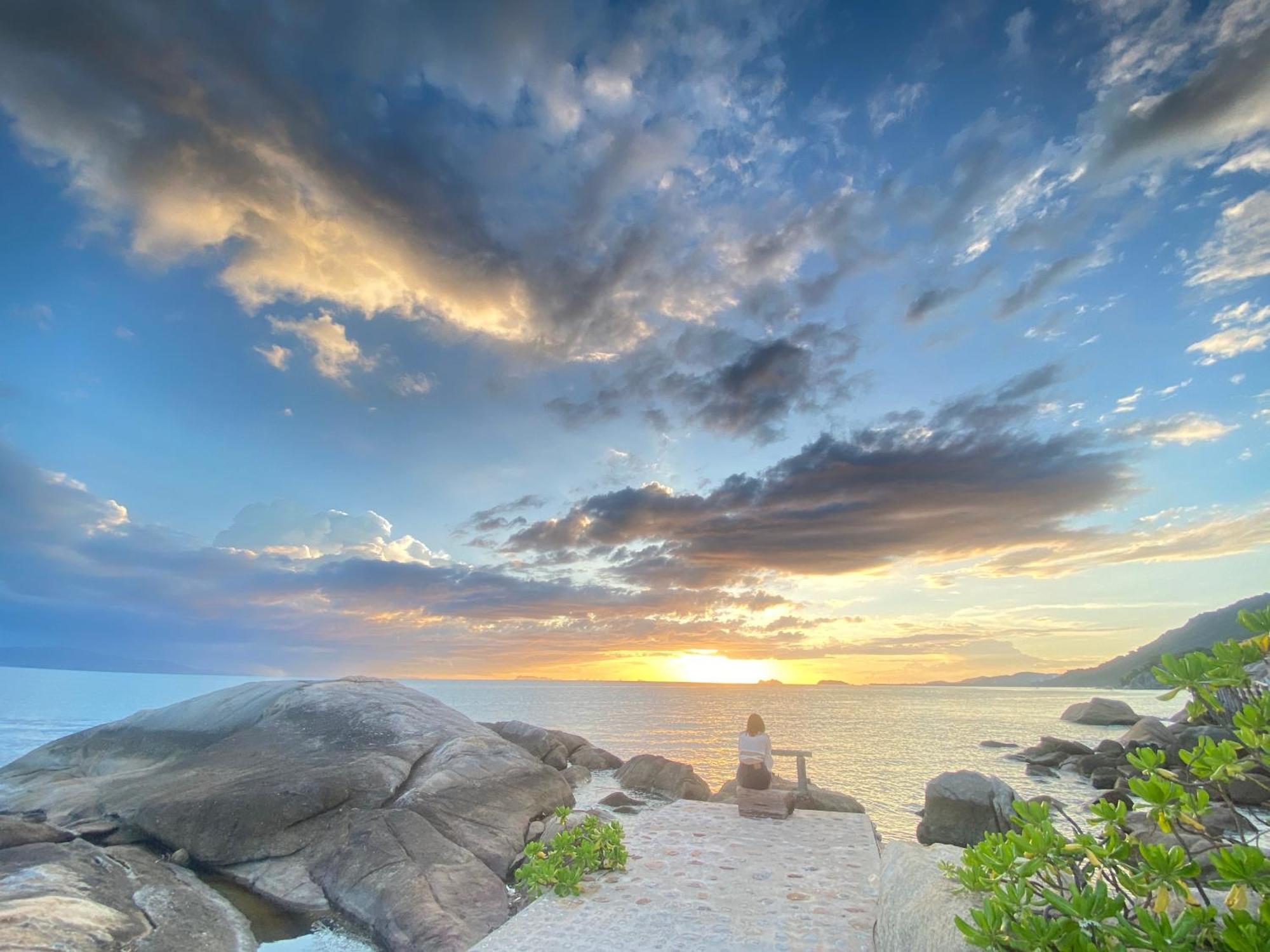 Lighthouse Bungalows Пханган Экстерьер фото